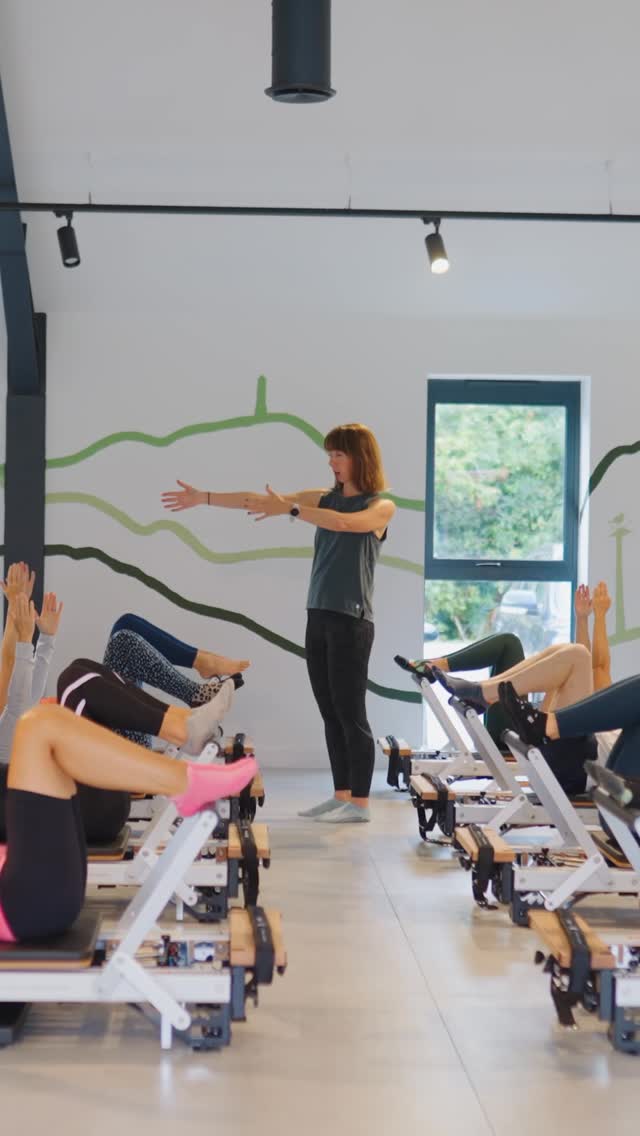 Are you joining us this week? 🤗
Schedule in stories! Remember…
50% off your first class with code JOINUS25 🥰
Last week of our Strength offer - enjoy a Strength class for £5 in Feb with code STRENGTH5 💪
Questions about which class is right for you? Get in touch! 😊
#pilateaforrunners #reformerpilates #pilatesforbeginners #pilatesstudio