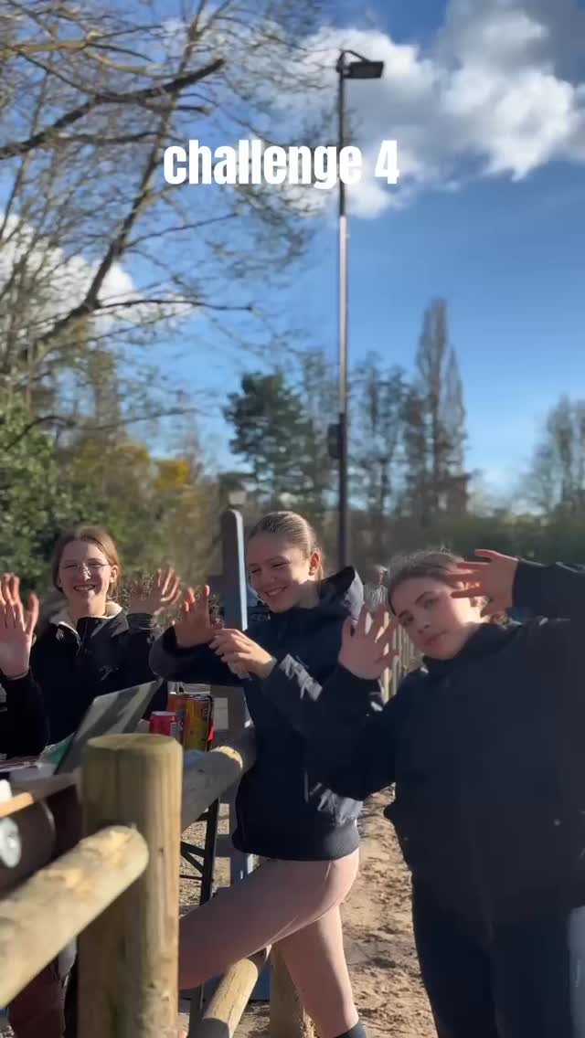 ⭐️Retour sur le Dimanche 8 Février où s’est déroulé la dernière manche du challenge en duo
🎭Bravo à tous! pour vos beaux parcours avec vos magnifiques déguisements.
Un ÉNORME MERCI à tous nos bénévoles présents sur la piste et à la buvette pour leur aide précieuse et indispensable
➡️Rendez-Vous l’année prochaine