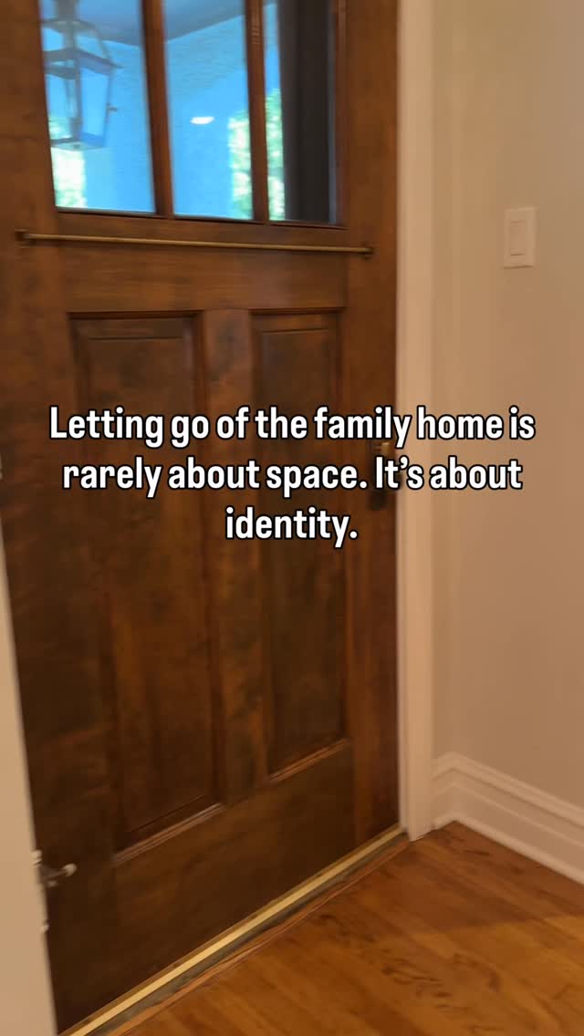 Downsizing for seniors is emotional because a home holds more than furniture.
It holds routines.
Milestones.
Holiday mornings.
The life that happened inside those walls.
For many aging parents, moving can feel like losing independence, even when it’s actually creating more support.
When families acknowledge the emotional side of downsizing, the practical decisions become clearer.
And far less painful.
If your family is navigating letting go of a family home and needs calm guidance, send me a DM
emotional downsizing | seniors | letting go of family home | senior downsizing | emotions | aging parents moving support | senior transition guidance