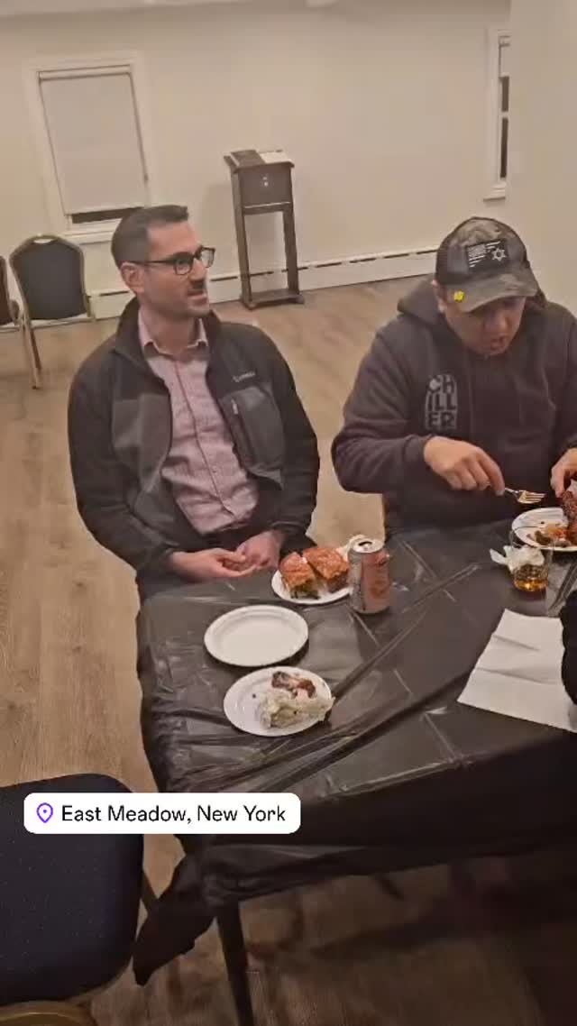 Guys, Are You Ready for tonight? 🥃
Join us for an awesome men’s night of wings, whiskey, and wisdom!
Sign up here: https://www.thejhc.org/men
#longislandjewish #eastmeadow #jewishcommunity #jewishheritagecenter #thejhc