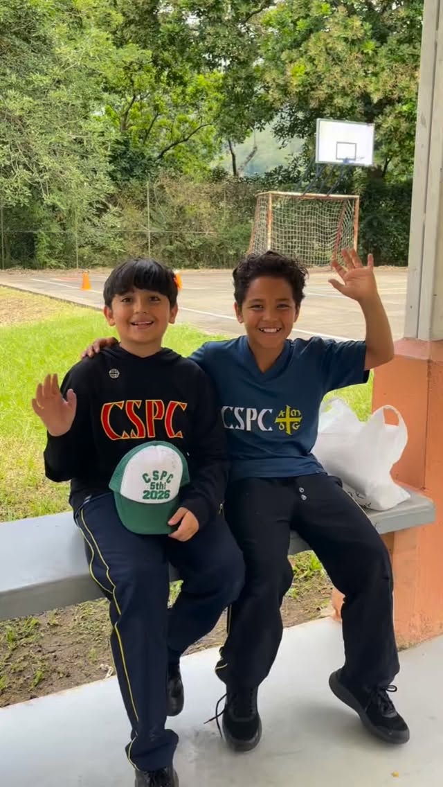 En el Colegio San Pedro Claver seguimos construyendo comunidad desde el encuentro y la amistad 🤝✨
Las convivencias de integración fortalecen los lazos entre nuestros estudiantes y crean ambientes que favorecen la convivencia y el aprendizaje🌱📚
Sigamos caminando juntos hacia nuevos horizontes 💙
👉 Vive, comparte y construye comunidad con nosotros.
#SomosComunidad #SembramosValoresCosechamosFuturo #Aprendizajesignificativo #Educaciónconsentido #Liderazgo Valores