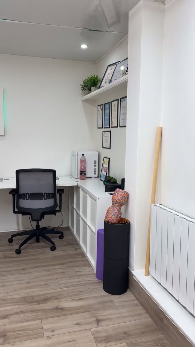 I’m so proud of the space we’ve created over the last 10 months. It’s been exciting, and we’ve learned so much along the way.
Building a new business while juggling full-time jobs hasn’t been easy — but it’s been worth it.
This is tranquillity.
This is a safe space.
This is happiness.
Thank you to everyone who has trusted us. We’ll continue to be here for you.
So grateful to @hannahmccoyclinic for all the help!
@rokas_liaudanskas for your support.
☀️☀️☀️
#Aintree
#Wellness
#SmallBusiness
#ClinicLife