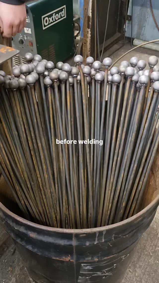 From the beginning to the end of the process we consider every detail. We want to make sure that what you receive is of the best quality, and will last a lifetime.
#handmade #gardeninspiration #cottagegarden #gardendecor
