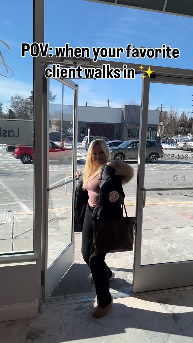 When the vibes are always right 🤍
@dressyourlash_
#lashtechlife #clientlove #lashreels #lashappointment