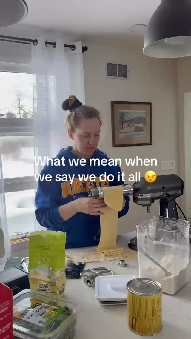 We do it all 😉
Real estate content by day… fresh pasta by night.