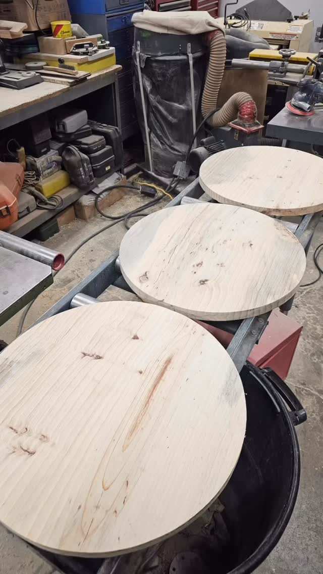 And that’s a wrap on this phase of the build 🙌
These custom shelves were precision-cut from a beautiful slab of sugar pine, moving this handcrafted end table one step closer to completion. This piece is designed to perfectly complement the coffee table I’ve been showcasing — tying the whole set together.
Sugar pine offers warm tones, smooth grain, and incredible character that makes every build one of a kind.
Huge shoutout to @steele.crafted for flattening the slab and handling the precision cutouts — collaboration makes craftsmanship even better.
More progress coming soon.
#SugarPine #CustomFurniture #EndTable #CoffeeTable #FurnitureMaker