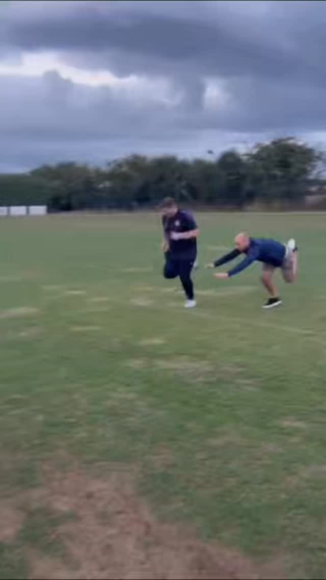 Throwback to lockdown cricket 😂🏏 #cricket #usainbolt #fail #hacc