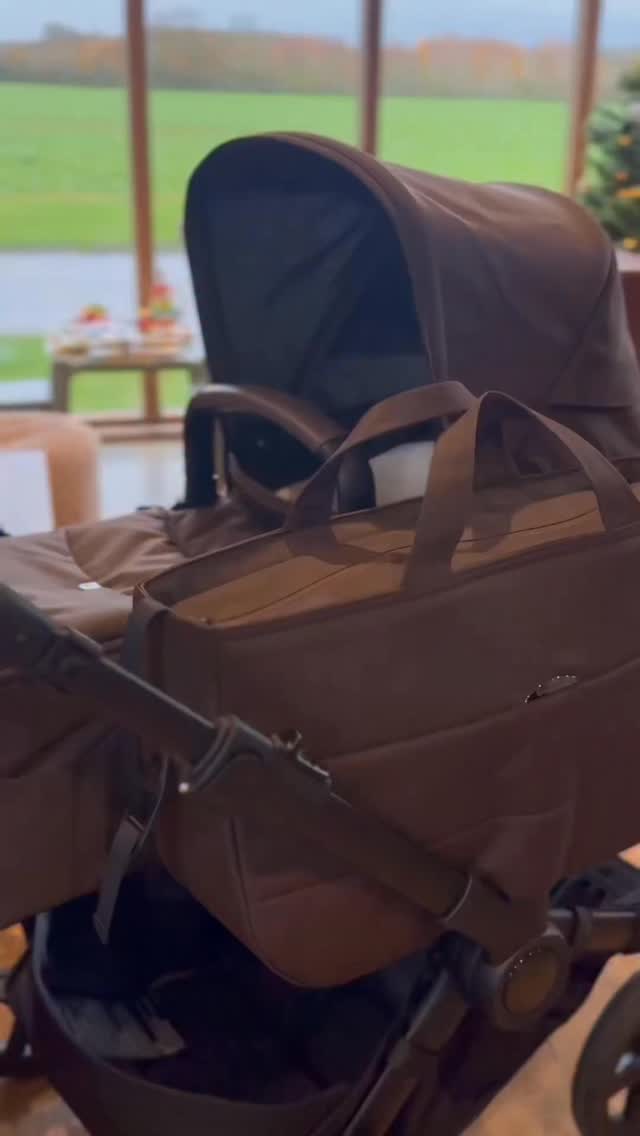 The New Bugaboo Donkey 6 in Cocoa Brown🤎
Now available to view in store👀
@bugaboouk
#bugaboo #donkey6 #new #babybarn #pram