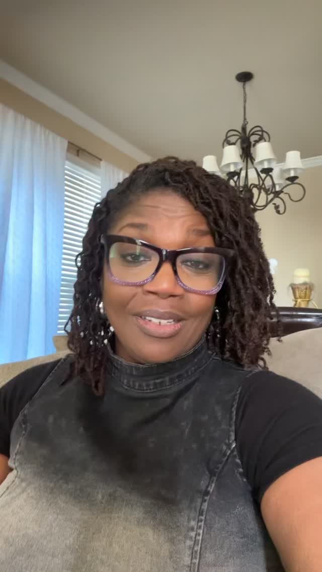 I LOVE ME SOME ME!!! Believe that! 🌺🌻💐#thebloomingeffect #findyourresilience #godsgirl #demreeds