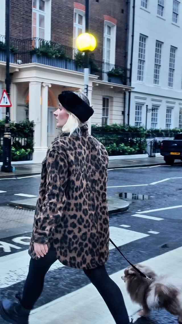 Before you say yes to a London flat, pause for a moment…
Ask yourself:
Can I genuinely see myself living here day to day?�Not just on viewing day — but on a rainy Tuesday after work.
Does this suit my routine?�Commute time, grocery shops, gym, green space, noise levels. The small daily details matter more than the photos.
Am I paying for location… or actual living space?�Sometimes you’re paying for a postcode. Other times you’re paying for comfort. Know which one you’re choosing.
It’s easy to get swept up in high ceilings, big windows and a good kitchen.�But long-term satisfaction comes from practicality.
#AHandWithProperty #LondonRenting #PropertyAdvice #RentingInLondon #propertyfinder