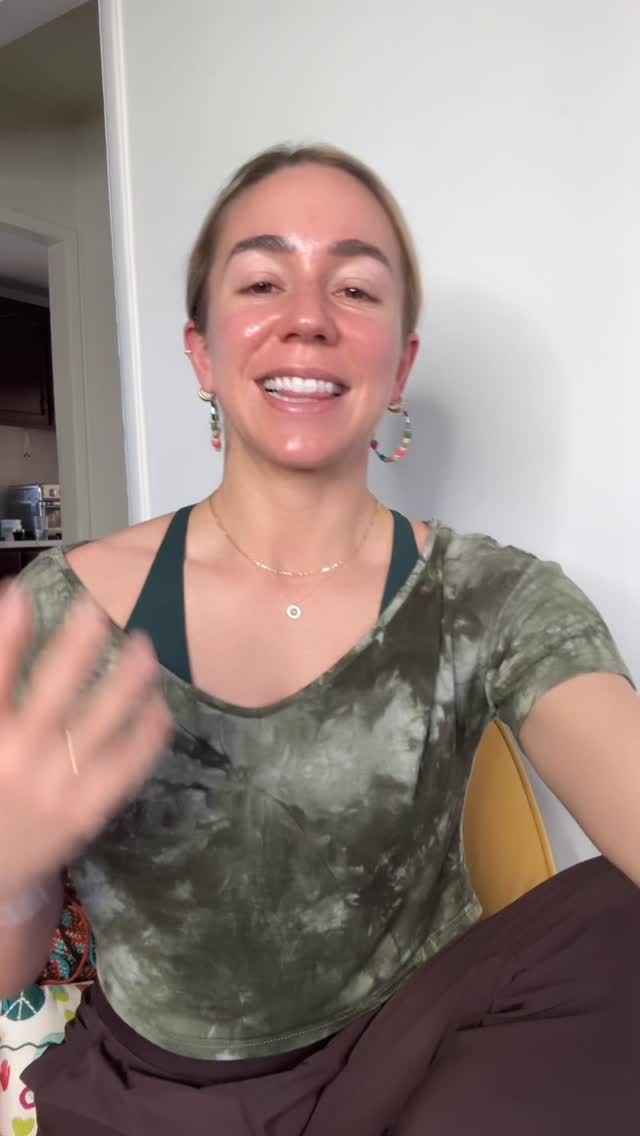 I know you’re busy because we’re ALL always busy. My goal is to get you in & out of the gym as efficiently as possible so that you can get on to doing what you want & need to do.
Because we do all of this so you can get out there and live life the way you deserve to — fully ❤️
Ready to start working smarter instead of just spinning your wheels? 🛞 🧠
✉️ DM me to join my new program: Forma Signature! 😍 The best way to get a coach in your pocket - so you can follow a STRATEGY - not just a plan; get all of your questions answered; and adjust according to the realities + demands of your schedule & lifestyle. We start April 6th! 🤝
#gymmotivation #motivation #strengthtrainingforwomen