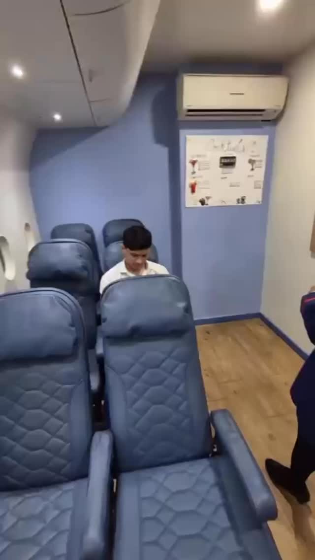 #airportlife #aviation #airportjobs #cabincrew #myfledge