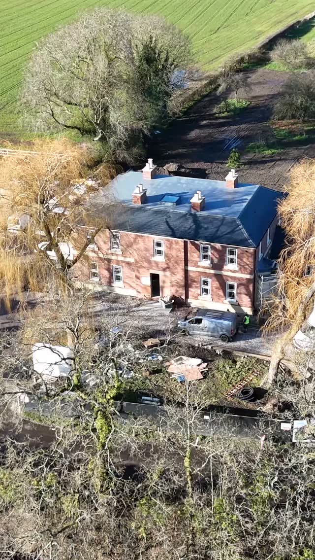 External works in full swing at Mobberley. ๐ฅ
A strong design by @asri_outdoorspaces , expertly delivered in partnership with @pownallplantltd - featuring herringbone detailing and natural stone flags from @cumbriaquarrying .
With windows, doors and timber arches now in, the full landscape reveal is coming soonโฆ ๐
๐www.peckmillprojects.com
#PeckMillProjects #Mobberley #Cheshire #Construction