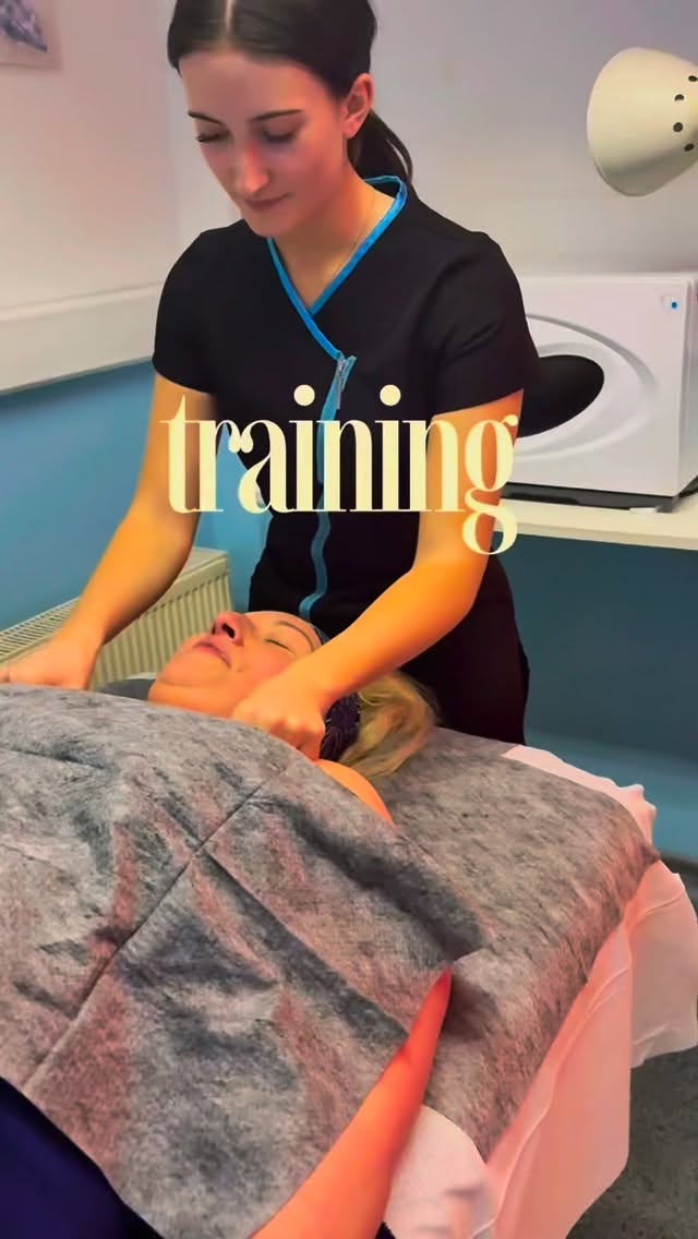 Matilda’s been busy training today 👏✨
We’re always investing in education to bring you the very best results…
Next up 👀
We launch our brand new Dermalogica Peel + Plump Treatment 💆🏼♀️✨
Think smoother texture, plumper skin & serious glow.
Launching soon… who’s ready? 🤍
#dermalogica #victoriahairandspa #dermalogicaexpert #somerset