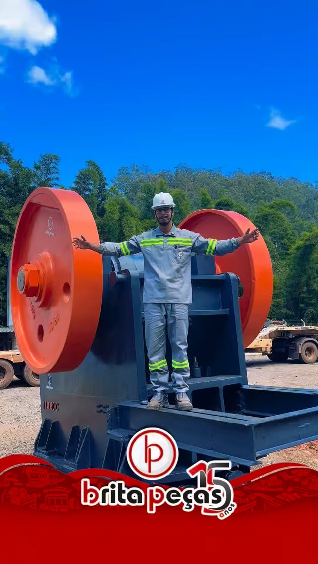 Hoje apresentamos o poderoso Britador de Mandíbula 11080 da Brita Peças 💥
Esse equipamento chegou até nós em estado crítico, precisando de uma reforma completa.
E como sempre, nossa equipe entrou em ação! 🔧⚙️
O resultado?
Um britador totalmente revitalizado, revisado nos mínimos detalhes e pronto para voltar ao campo entregando força, desempenho e produtividade como se fosse novo!
Aqui é assim:
✔️ Recuperamos
✔️ Reformamos
✔️ Entregamos performance
São 15 anos transformando desafios em soluções para a mineração.
Se o seu equipamento precisa de vida nova, você já sabe com quem contar. 💪
#BritaPeças #Mineração #BritadorDeMandíbula #ReformaDeEquipamentos #SoluçõesEmBritagem