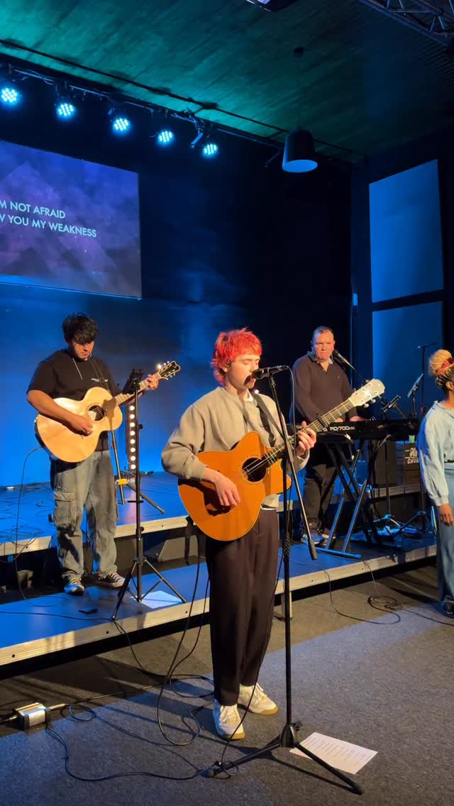 We’re still thinking about Sunday’s Upperroom 👀
Every Upperroom is different, but our God is the same
God speaks, we move. The Holy Spirit works, and we receive the blessing. Our Church family comes together, and we pray.
Roll on Sunday night @ 7:30pm | Kirkintilloch 🙏🏻
#worship #upperroom #glasgowchurch #scotland #church