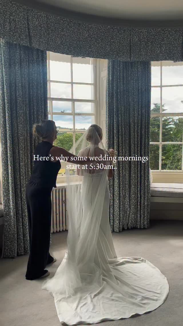 Brides, make sure to SAVE this 💫
As a guide, I normally allow 1 hour 15–30 minutes for the bride and 45 minutes per bridal party member. This can vary depending on the style you’re planning, as Hollywood waves can take a little longer.
This is the general schedule I work by and at your bridal trial I will create a personalised timeline for your wedding morning, so you know exactly what time I’ll be arriving and how the morning will flow.
It’s always best if your bridal party are all there with you in the morning, just in case myself or the makeup artist run slightly ahead or behind schedule.
But most importantly, we will always make sure you are ready on time for those special moments before your ceremony 🤍
.
.
.
#bridalhairstylist #bridetobe #weddingplanningtips #weddingtimeline #bridetips