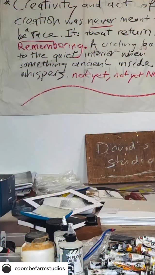 🙏 🙏to @coombefarmstudios for posting this reel about my recent Remembering in Paint in-person course with them. Such great energy and creative connection. Looking forward to heading back in March and November!
‘We had an absolute blast just before half term with @davidmankinart teaching his 3 day Remembering in Paint course.
The weekend took place 5-8th Feb and was spent with an epic group taking risks with their own work, experimenting, exploring new techniques and taking some time out to remember what inspires them.
David is back teaching next month and again in November, both courses are SOLD OUT but cancellations do happen > sign up to Courses Announcements o at top of page to get cancellation notifications as well as advance notice on future courses.’
#art #painting #artistsoninstagram #artist #artcourse