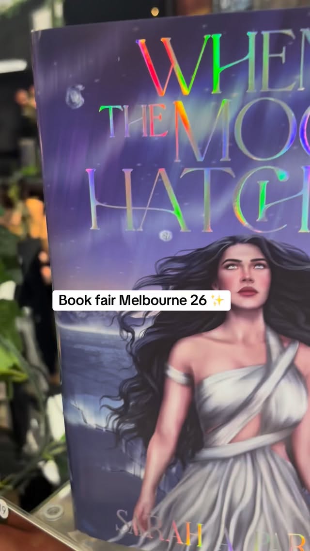 Thankyou to everyone who came to see me at my table at Book Fair Melbourne! ๐ฅฐ