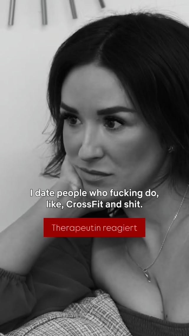 Trauma-Bonding bindet dich nicht über Schmerz allein, sondern über den Wechsel aus Nähe und Verunsicherung. Du kämpfst innerlich darum, das Anfangsgefühl zurückzubekommen, also suchst du die Fehler bei dir. Du passt dich weiter an & arbeitest an dir, weil dein System früh gelernt hat, dass Liebe was ist, das du dir verdienen musst…
#loveisblind #peoplepleaser #narzissmus #coabhängigkeit #selbstliebedefizit