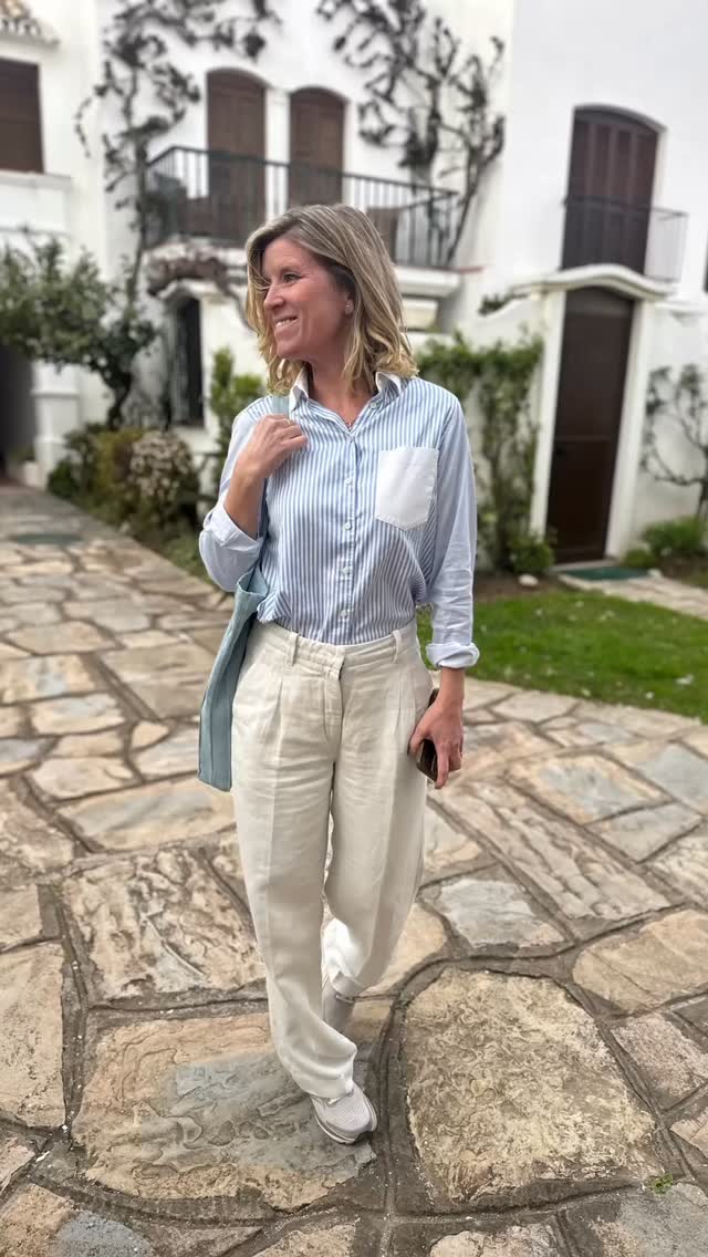 Ännu en favvo-outfit på favvo-platsen Costalita.
Skjorta : @stenstroms_official 🇸🇪
Byxa : @saburojeans 🇸🇪
Sneakers : @sauconysverige
@privateshopperstockholm
#privateshopperstockholm #styleguide #lifestyleguide #scandinaviandesign #outfitlove