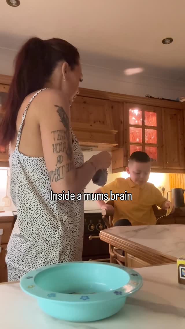 Inside a mum’s brain = 47 tabs open.
None of them loading properly.
But she still shows up.
Still gets it done.
Still puts everyone first.
Mums are built different 💪🤍
#motherhoodthroughinstagram #motherhoodthroughinstagram #motherhoodintheraw #fitness #onlinecoach