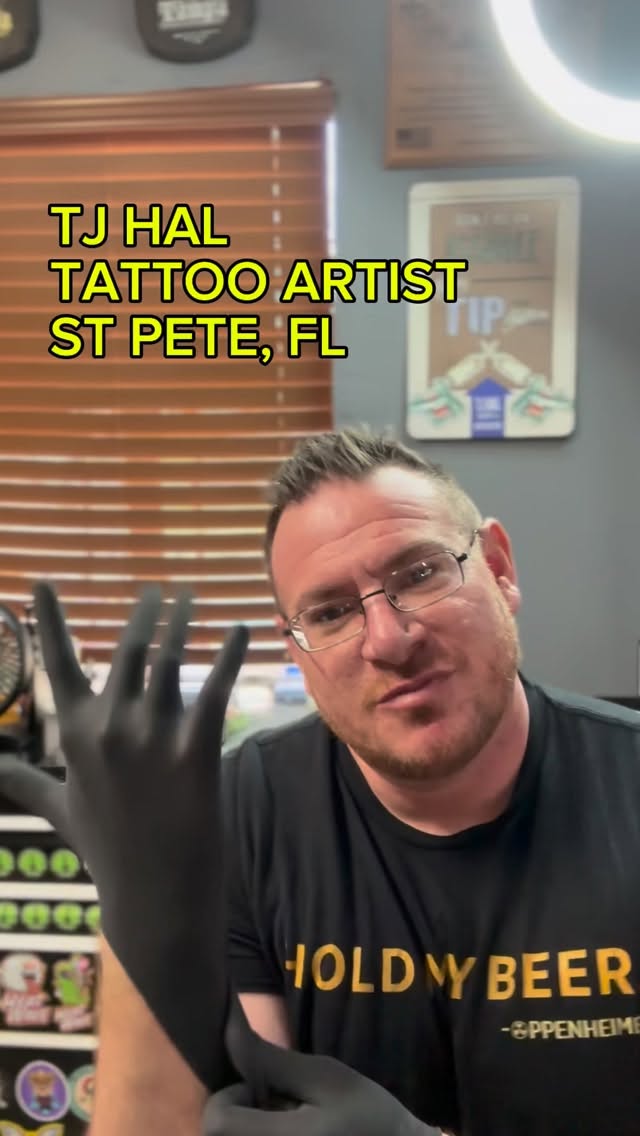 Memorial tattoos are always bitter sweet but I feel like they really help my clients always remember their furry family memebers that have passed
#memorial #puppy #dogportrait
@luckysupplyusa @eternalink @truetubes @inkmaster @afterinked @afterinkedcolombia @electricgoldonparkblvd @kingpintattoosupply