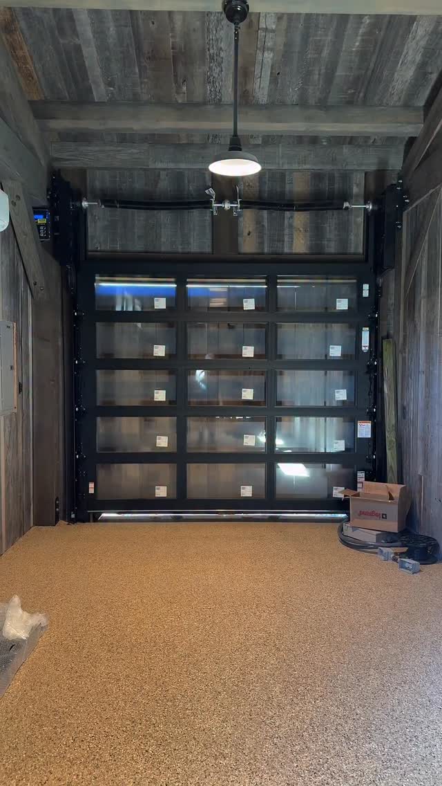 Next-Level Upgrade ā Restaurants, Offices & Shops
The see-thru, luxury upgrade that turns heads and starts conversations.
Modern. Functional. Statement-making.
And ya, your wife will actually love it. #contractor #business #homecontractor #customhomes #businessowners
š MID TN and surrounding
š 931-635-DOOR (3667)
š www.DakotaDoor.com