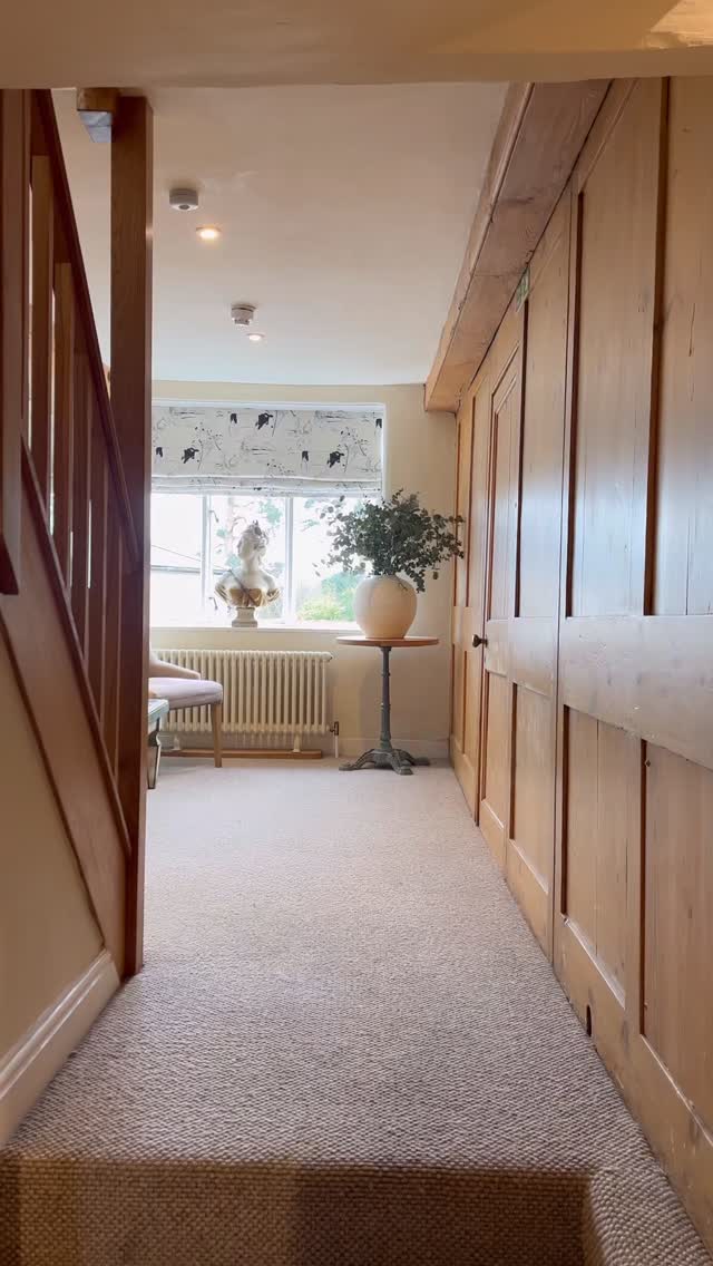 Celebrate 250 years of artist, John Constable, with an escape into the landscapes that inspired him. Our Constable Country Stay invites you to enjoy a Dinner, Bed & Breakfast stay with us, along with our walking map and a Constable-inspired gift that brings art and nature together.
This stay package is available from April until the end of September.
To find out more and check bedroom availability, tap the link in our bio
#constablecountry #constable250 #johnconstable #eastbergholt #theredlioneastbergholt