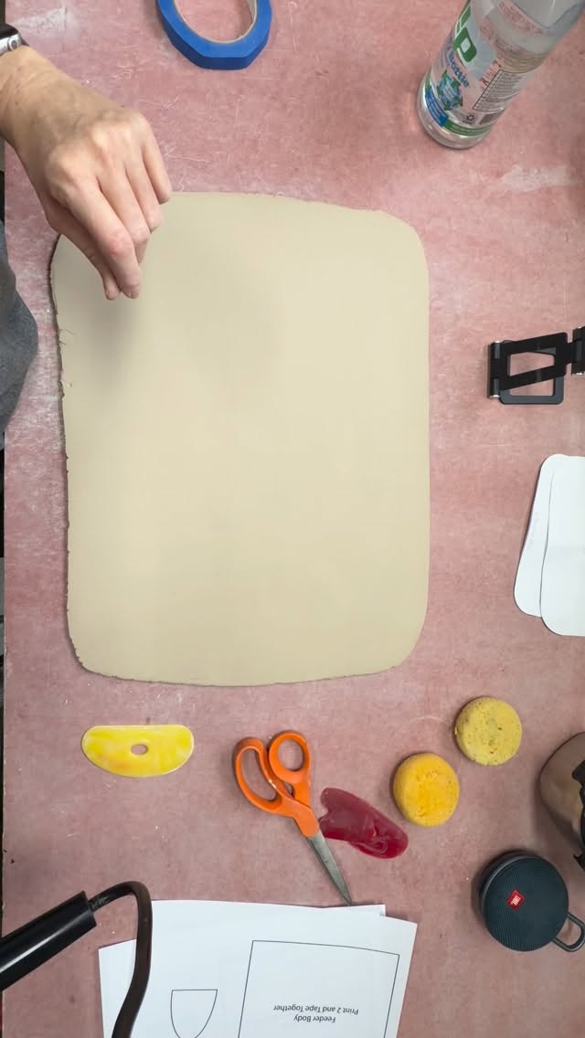 Butter Dish Tutorial
Follow me as I try out a tutorial I bought on Etsy. #handbuiltceramics #slabbuiltceramics #tutorial #butterdish #ceramics