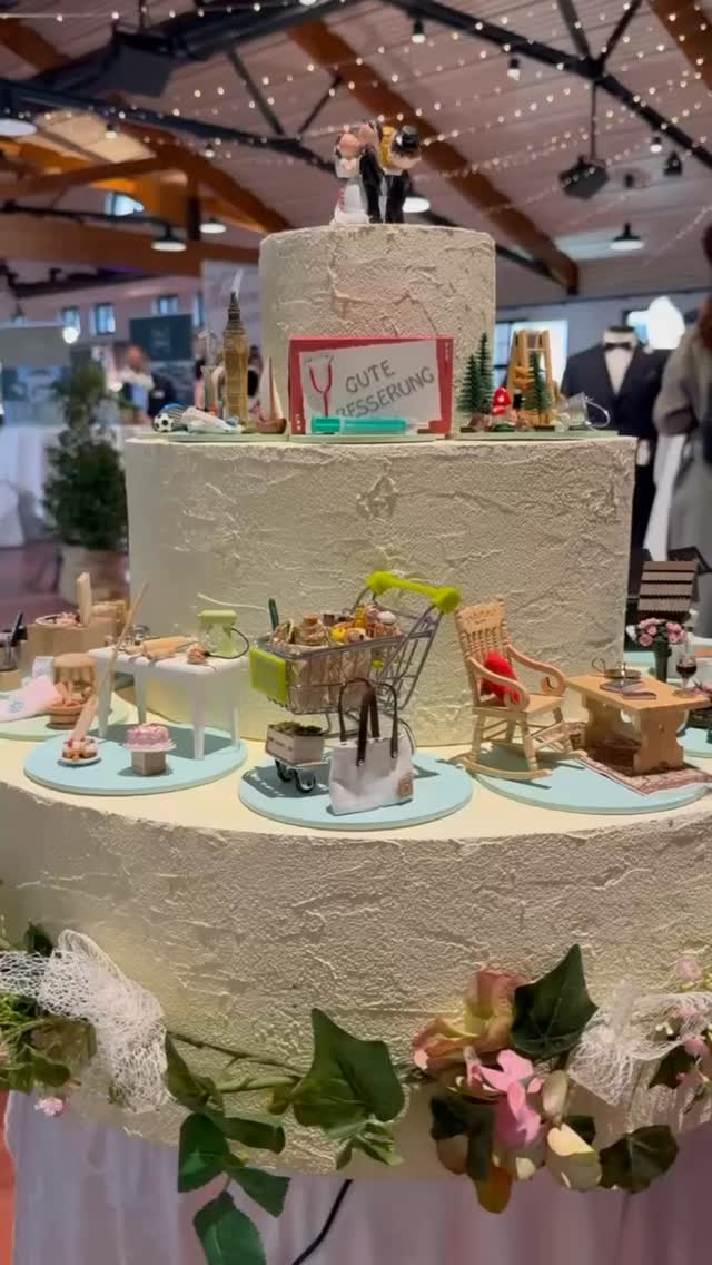 Besuch uns an der @hochzeitsexpo.ch in Safenwil und entdecke Bastelideen, die deine Feier ganz besonders machen. ❤️