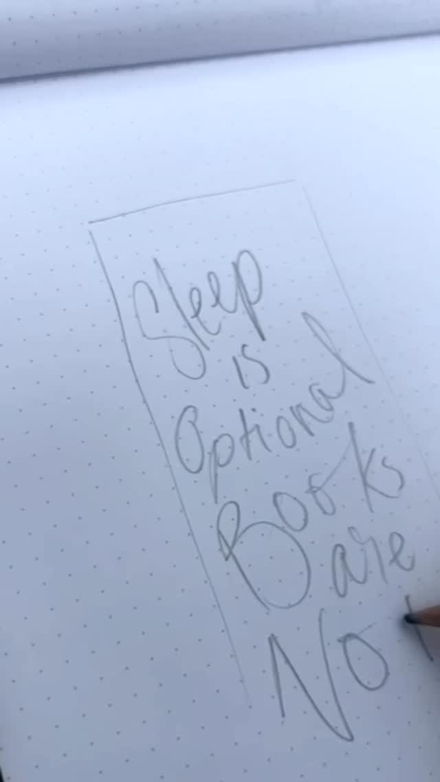 This bookmark began as a quiet pencil sketch, working out spacing, rhythm and where the eye should travel. Once the thinking is done, the brush pen becomes the easy part.
Add the coloured background first (vertical pinks and horizontal yellows), then used a lightpad to trace the lettering in dark blue so the strokes stay confident rather than hesitant. Finally… the very satisfying cut-out ✂️
If your lettering ever feels cramped or wobbly, it’s usually not your pen control but rather, your layout.
Design first. Ink second.
All created with brush pens.
#moderncalligraphy #brushpencalligraphy #handlettering #calligraphyuk #calligraphytips