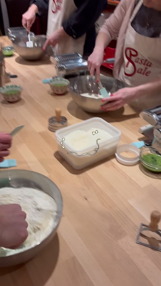 Great fun at last night’s ‘Pasta & Pudding’ class !! This was a private booking to celebrate a birthday - available for groups of 6 to 8 people. Contact us for more details
#pasta #thepastaacademyreading #pastafresca #pastamaking #ravioli #tortellini #agnolotti #capelletti #tiramisu
www.pastaacademy.co.uk