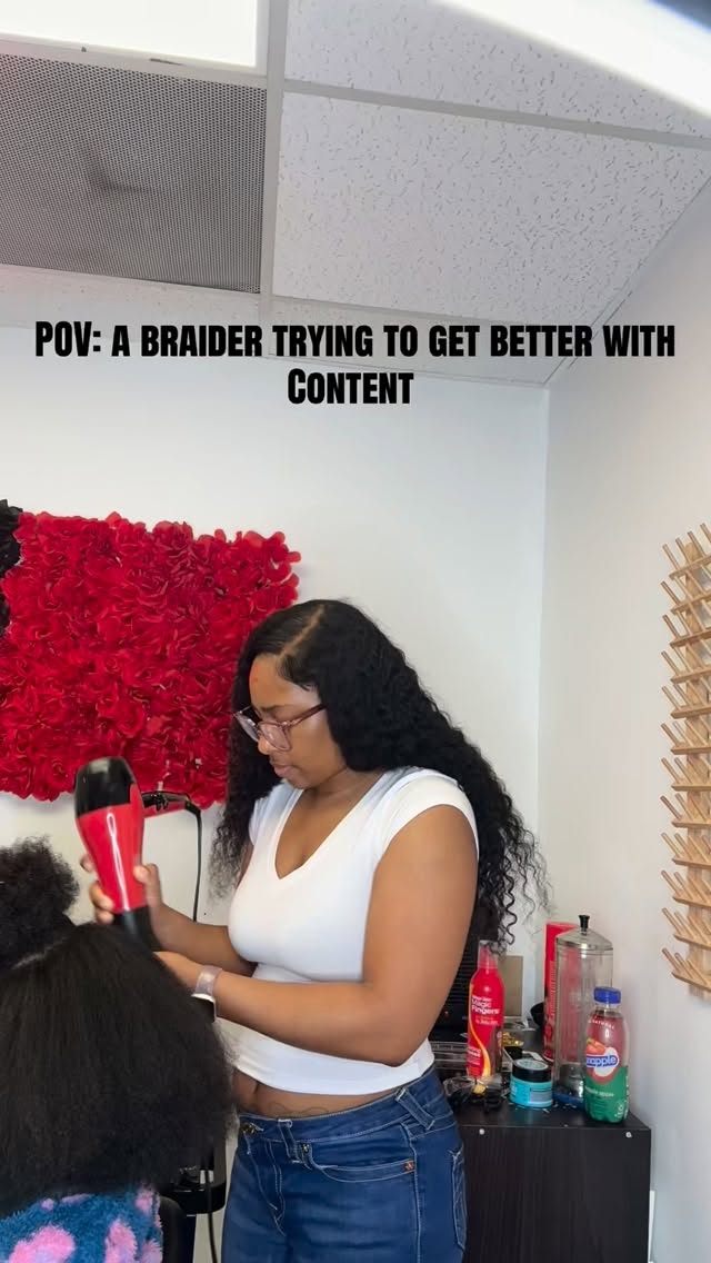 Just trying to give some content , book me tho www.bustthruhair.com#mariettahairstylist #mariettasquare #explorepage✨ #knotlessbraids #atlanta