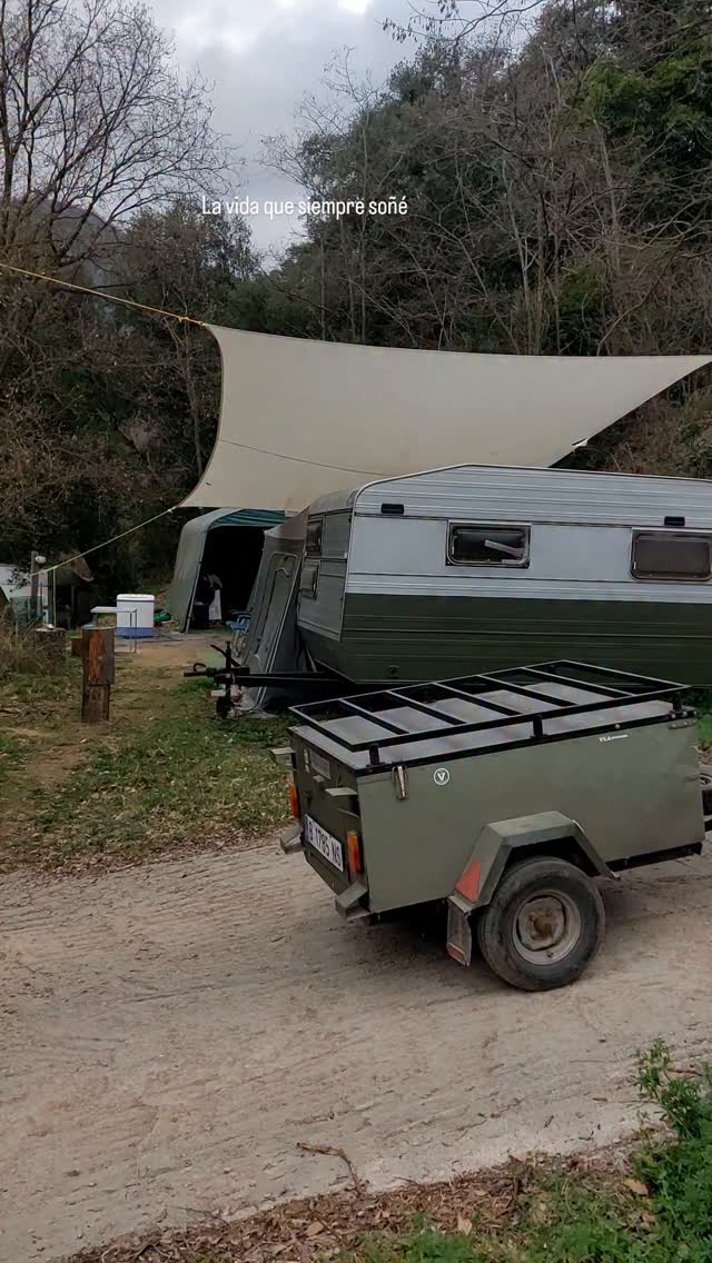 La vida que siempre soñé, vivir en la montaña y 4x4
.
#montaña #supervivencia