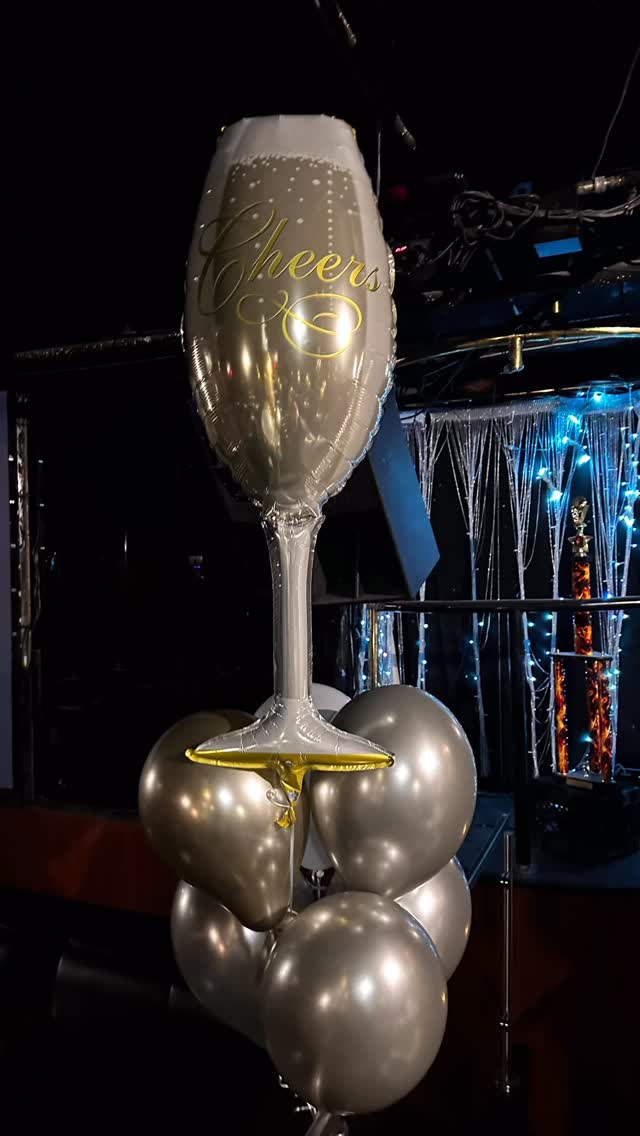 We will make you look so good! Book with Big Balloons for your next event!
#bigballoonsco #balloons #corporateballoons