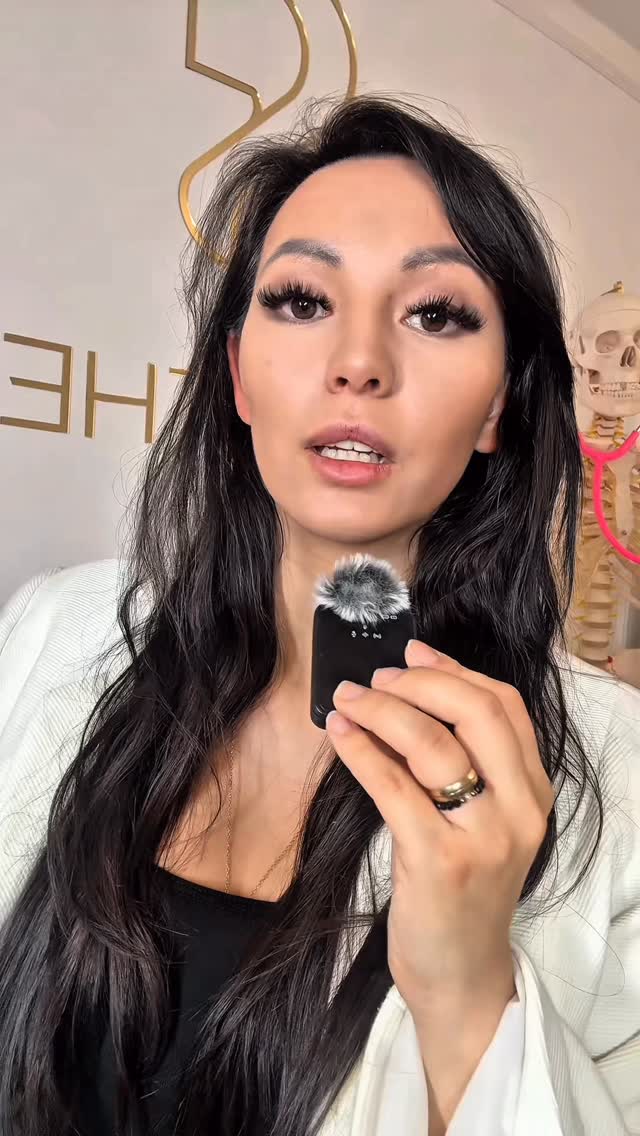 WEBINAR 5.03 — LINK DO ZAPISU ↓
www.dbaszkolenia.pl/webinar
Każdy zaczyna od błędów.
Różnica polega na tym, czy wyciągasz z nich wnioski.
Dobre szkolenie to nie talent.
To system.
Jeśli chcesz budować je świadomie, a nie intuicyjnie — widzimy się 5 marca.