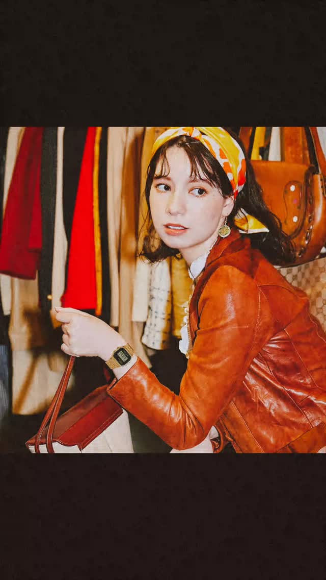 Su Amazon Italia 🇮🇹
▪️Casio A159WGEA-1EF (Gold/55.48 euro) 👉 https://amzn.to/46xjtjI
Venduto e spedito da Amazon Italia 🇮🇹
Visita lo Store Casio su Amazon Italia 👉 https://amzn.to/4sm2xW0
#casio #a159wgea #casiowatch #casiovintage #casiounisex