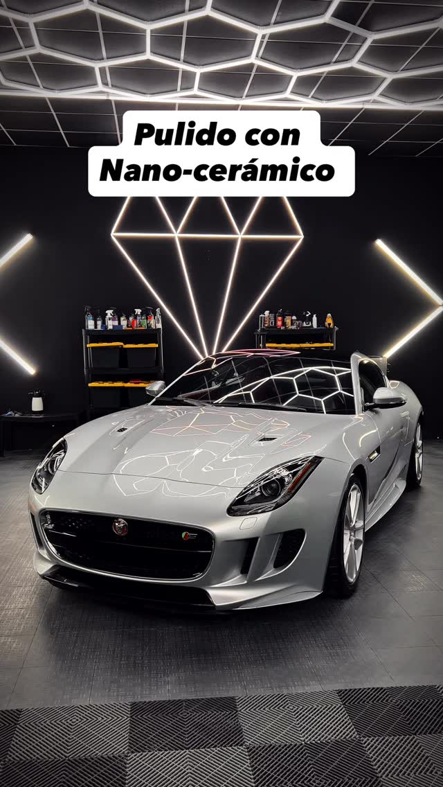 Si quieres que tu auto luzca igual mándanos mensaje a nuestro WhatsApp!
Cubre tu auto con nanoceramico marca XPEL con una garantía de 8 AÑOS! Dale el cuidado que se merece a tu auto.
#Pulido #detailing #nanoceramic #cardetailing #carcare
