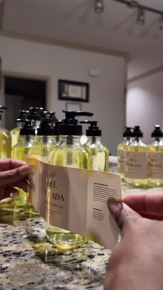 Handcrafted. 100% organic. Cruelty free. ✨
You can now place your orders online by clicking the link in our bio. Tag a friend need this in their skin care routine 😉
#bodycareroutine #bodyoils #organicbodycare #houstonentrepreneur