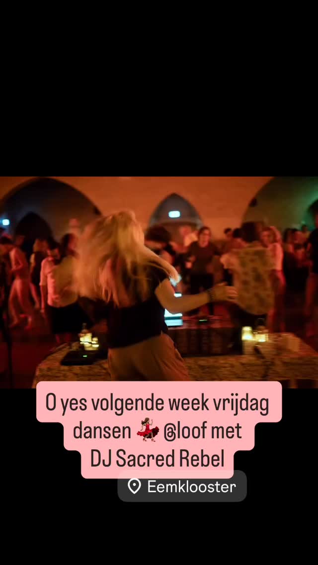 Veheugd om een muziekdansreis te weven voor LOOF ecstatic dance.
Een dansmeditatie puur sang.
*Het is mijn verlangen jou te inspireren om te luisteren naar dat wat jou van binnenuit beweegt.* De levenskracht, wild en puur wakker te maken, in beweging.
Your movement matters.
Ik neem je mee je lijf in.
We maken de zintuigen wakker.
We ont-moeten elkaar in beweging.
*Over Annelies*
Ik ben opgeleid als teacher in de 5Ritmes en OpenFloor en ben zo diep geraakt door de eenvoud en diepgang van deze practise. Ik bied al sinds 2010 mensen de ruimte om hun dans te ontdekken.
MUZIEK is mijn passie, en al jaren lang maak ik muziekmixen. Deze vind je o.a. hier:
https://www.mixcloud.com/soulfulfeet/stillmovinghome-rise-release/
Iedere avond anders, iedere groep is anders, ik stem me af op het moment en dan kan de dansreis ontvouwen
Voel je welkom om mee te bewegen.
Om te zakken in je lichaam.
Om te dansen wat geleefd wil worden. Alleen, samen en met het grote mysterie.
Bidden met de voeten
Wees welkom zoals je bent!