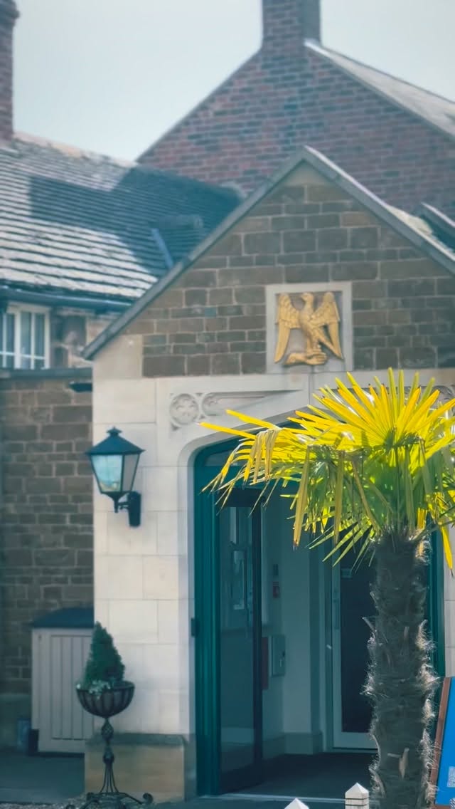 Who decided the midweek had to be boring?
Sun in the garden.
A prawn sandwich.
A chilled glass of rosé.
Coffee and Cake to finish.
Not a special occasion.
Just a Thursday done properly.
The best part of life is realising you don’t need to save the good moments for the weekend.
Make midweek your new ritual.
#midweekmoments #coffeeculture #roseinthesun #boutiquehotel #wine