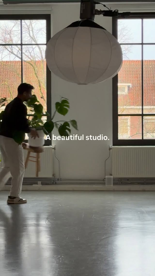 A beautiful space doesn’t need to be complicated.
Just natural light, a clean frame, and room for your voice.
At Panther Studios, we have created a minimal, bright environment where interviews and podcasts feel effortless.
Our studio is available to rent for interviews and podcasts, with and without a videographer.
Simple setup, professional results.
Booking link in bio.
#rentalstudio #fotostudiotehuur #photographystudio #podcast #interview
