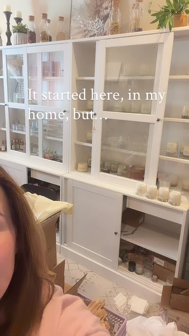 From home studio…
to studio studio.
Surcee Scents has a new address!
Built slowly.
Built intentionally.
Built with gratitude.
Thank you for growing with us.
🫶
The best is definitely still yet to come!! 🤩
#surceescents #womenownedsmallbusiness #kannapolisnc #luxurycandle
