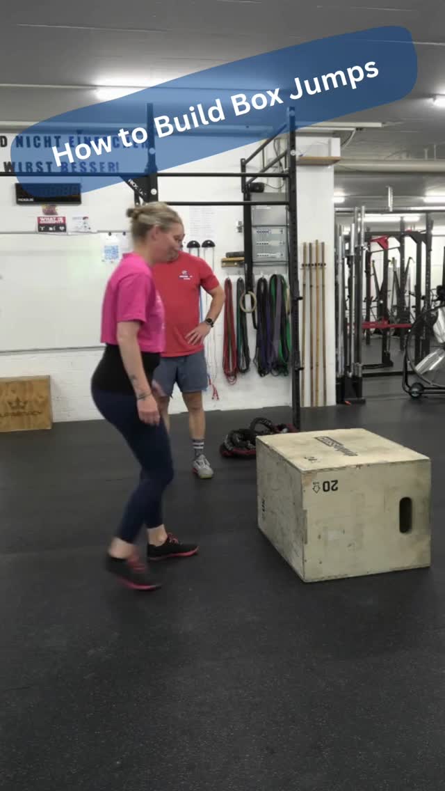 Gerade beim Opens Workout 26.1 ein grosses Thema. Was tun, wenn der Kopf bei den Box Jumps nicht mitmacht?
Ganz einfach, Schritt für Schritt aufbauen.☝️
🔹🔹🔹🔹🔹🔹🔹🔹🔹🔹🔹🔹
👉🏼 Kontaktiere uns für eine kostenlose Probelektion
🔹🔹🔹🔹🔹🔹🔹🔹🔹🔹🔹🔹
#crossfit #SportMitFreude #crossfitbaar #baar #kantonzug
