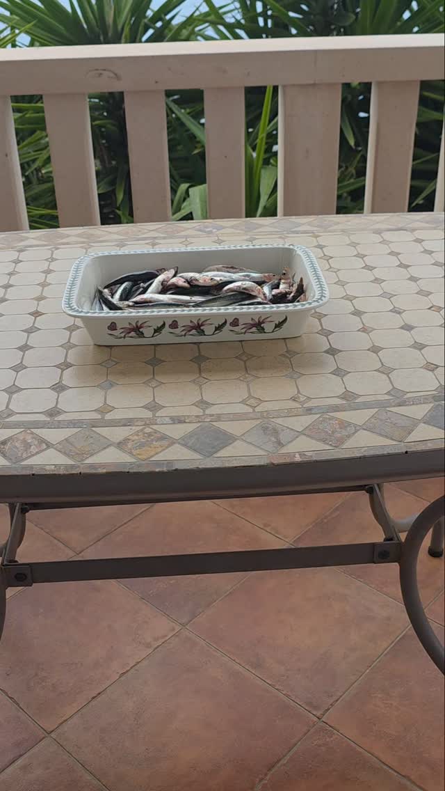 Hvala ti more !
Ričeta koja je omiljena u našoj kući.
Posebno kad je spravjam ko moj ćaća !
#more #seafood #fishfood #tradicionalfooddubrovnik #freshseafoods