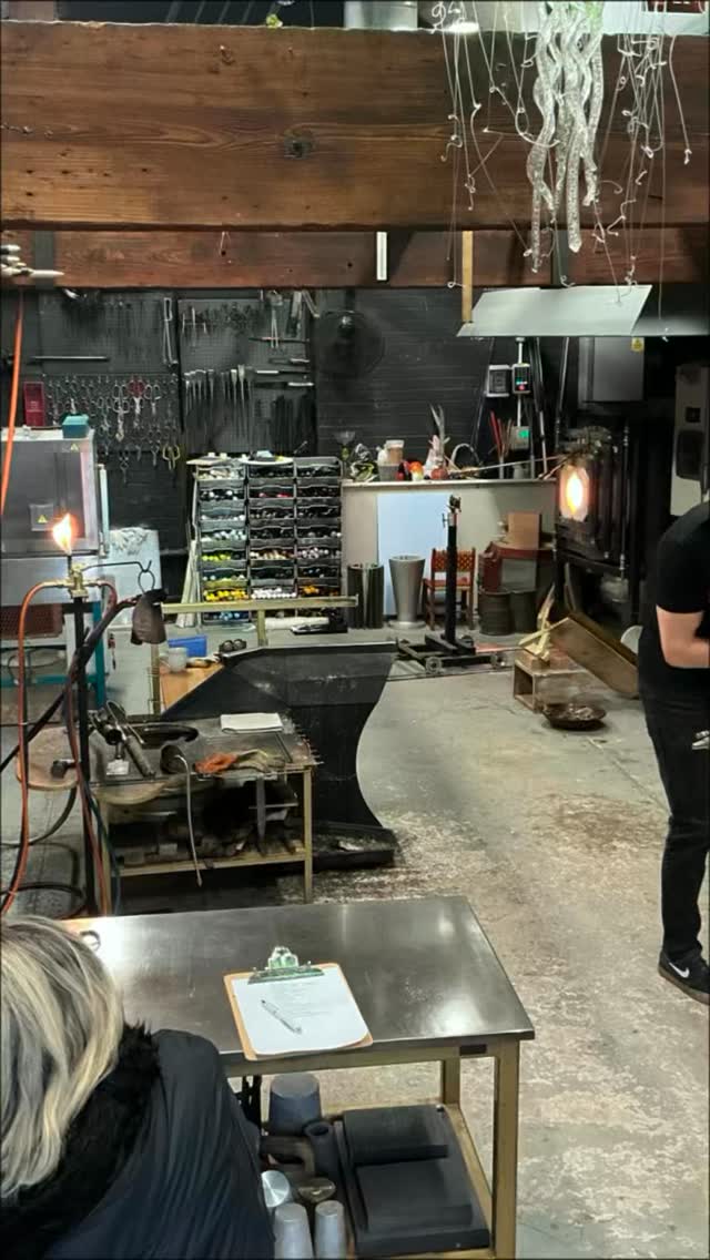 CPD glasser style! Incredibly fortunate to be attending the ‘Sheet glass weekend’ with Charlotte from @leadlightstudio, taking place at @blowfish_gallery, watching @ewalkerglassart create the most amazing sheet glass! The technique is only carried out in a few places around the world, and is just insane to watch, especially this close up! These sheets are stunning, with a unique beauty, liveliness and vibrancy unmatched by ‘machine rolled’ art glass….
This is just a snippet of the magic created in this hotshop - stay tuned and I’ll share some more of his creations tomorrow! Along with a few treats that will be escorting me home!!
#stainedglass #heritagecrafts #handmade #groundbreaking #worksofart
@contemporaryglasssociety @heritagecrafts @rhgcmuseum @edenvalleyartisticnetwork @glassartsociety @sgaa_hq @the_makers_mill @thehappyherdwick @rheged_centre @hare_hill_barn @fsb_uk @make_it_at_market @visitkeswick @lakedistrictcumbria