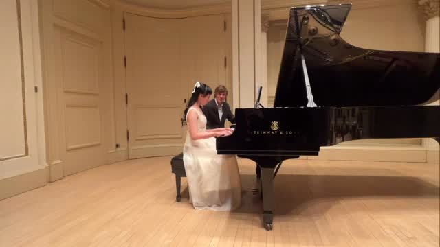 Cynthia playing the piano at Carnegie hall! ๐น๐ถ
Watching our students take the stage at Carnegie Hall was nothing short of inspiring. Their hard work, courage, and passion came to life in the most unforgettable way. The future is super bright! ๐ถ โจ
Check out the link in our bio to see the full performances! ๐
#CarnegieHall #FutureMusicians #NewYorkMusic #MusicLife #PerformingArts