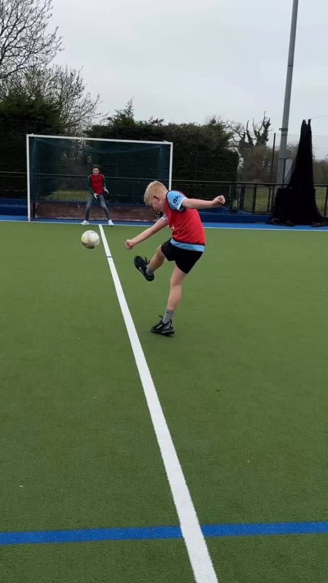 Our Multisports Camp definitely hit all expectations! ๐๐ป
One awesome day, 6 different sports, a nail-biting crossbar challenge, and non-stop fun! ๐ ๐ธ โฝ๏ธ ๐คพโโ๏ธ ๐ ๐
The day was packed with a great mix of structured coaching sessions and free play, giving the children the chance to develop their skills while simply enjoying sport with their friends.
A huge congratulations to Emily, our Star Player of the Day! โญ๏ธ Just two more stars to go and sheโll earn a free gift from us โ keep it up!
Coming up nextโฆ our Tennis and Cricket Camps in the Easter Holidays! ๐พ๐ ๐ฃ
If you want to join the fun - Book your place here: https://www.bhsports.co.uk/book-online
#EasterCamps #SportsCamps #Cricket #Tennis #BHSports