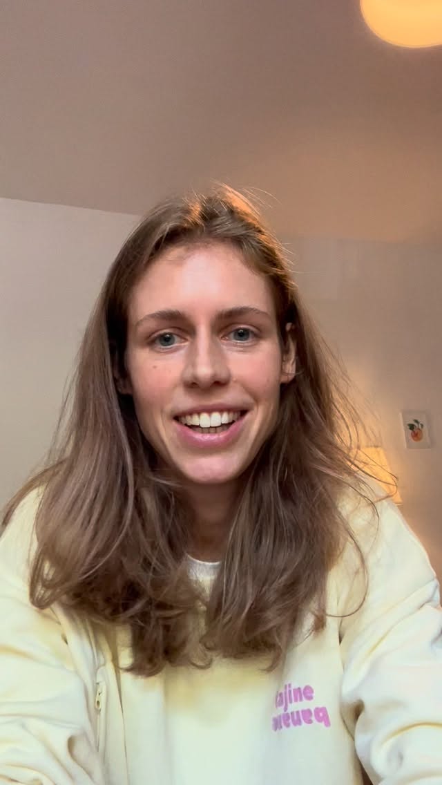 Der Beginn eines neues Formats:
Ich spreche über Themen, die Eltern nur zu gut kennen.
Heute: Die nie enden wollende To-Do-Liste….
Habt ihr sie auch? Wie geht ihr damit um?
Mir hilft die Frage:
Wie kann ich es mir leichter machen?
In meinem Fall:
Aufschreiben, Rangliste bilden, erreichbare Ziele zum Erledigen setzen.
Und was hilft euch?
Schreibt‘s in die Kommentare.
#erleichterungfüreltern
#entlastungfüreltern
#selbstmitgefühl